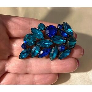 Vintage Regency Blue Green Teal Rhinestone Pin Brooch